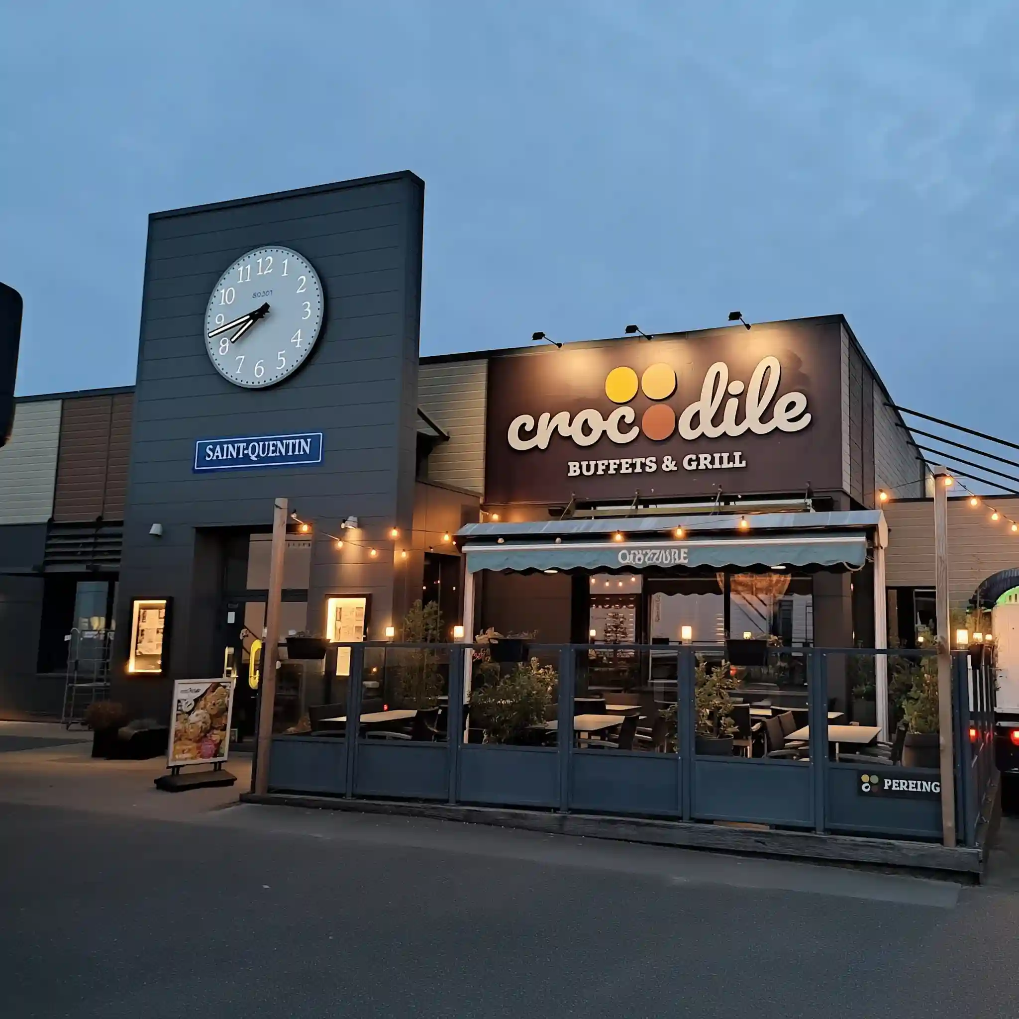 Vue extérieure du restaurant Crocodile à Saint-Quentin